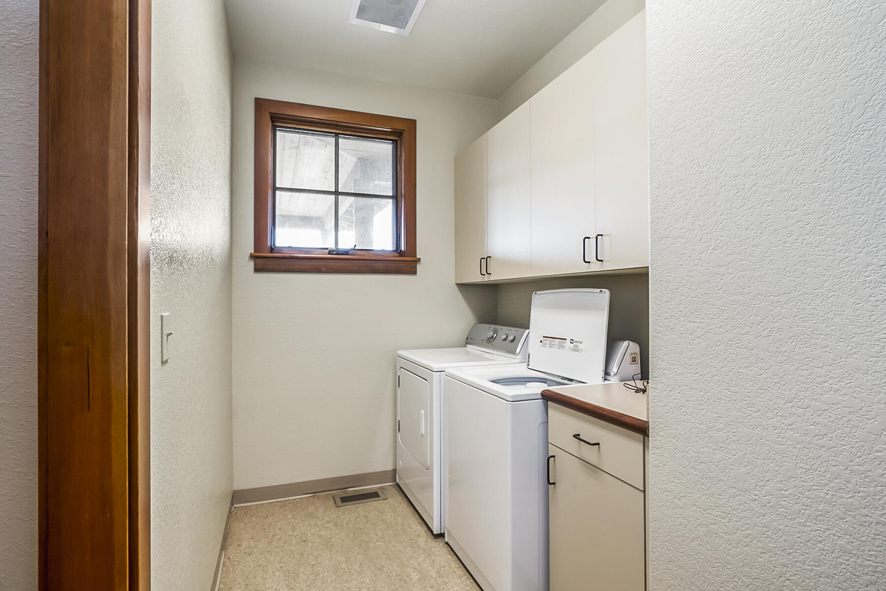 14427 Southwest Alfalfa Road, Unit 10 Powell Butte, OR 97753 - Photo 25 of 78 JH5_9302