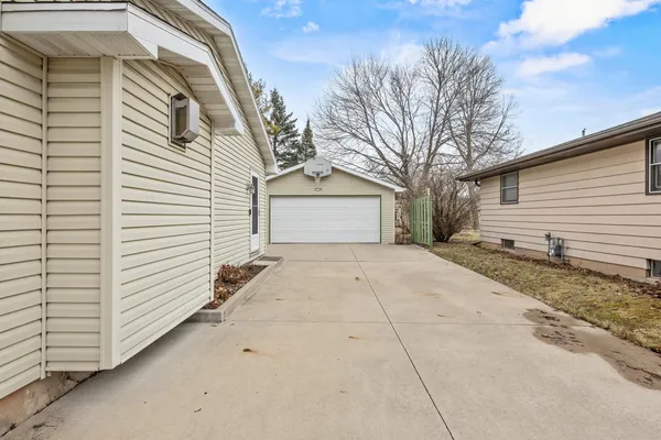 $299,900 | 416 South Joseph Street, Appleton, WI 54915