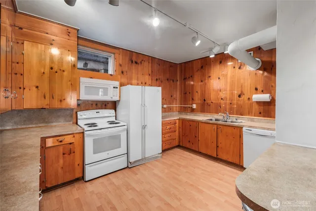 $1,444,000 | 2116 West Dravus Street, Seattle, WA 98199