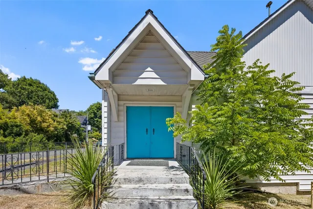 $1,444,000 | 2116 West Dravus Street, Seattle, WA 98199