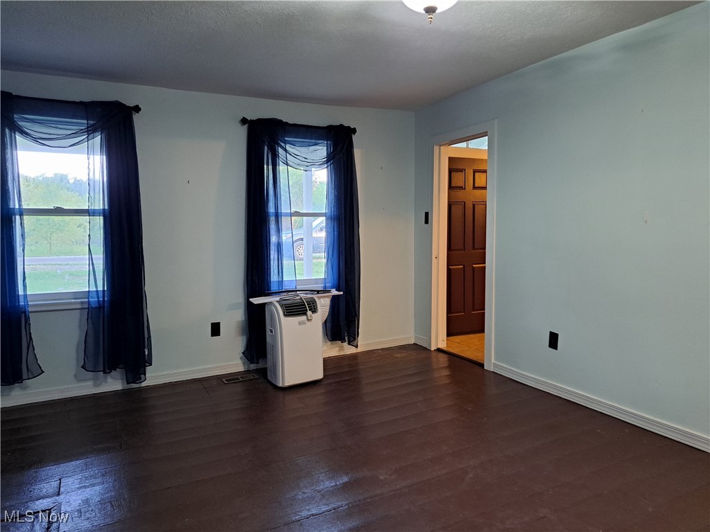 49197 John Tomcho Road Cumberland, OH 43732 - Photo 26 of 50 Dining Room toward front entry