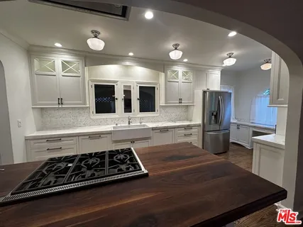 $7,795 | 2012 Manning Avenue, Los Angeles, CA 90025