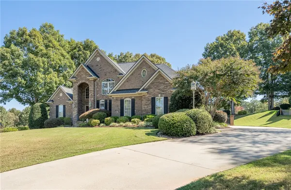 $715,000 | 121 Garden Park Drive, Anderson, SC 29621
