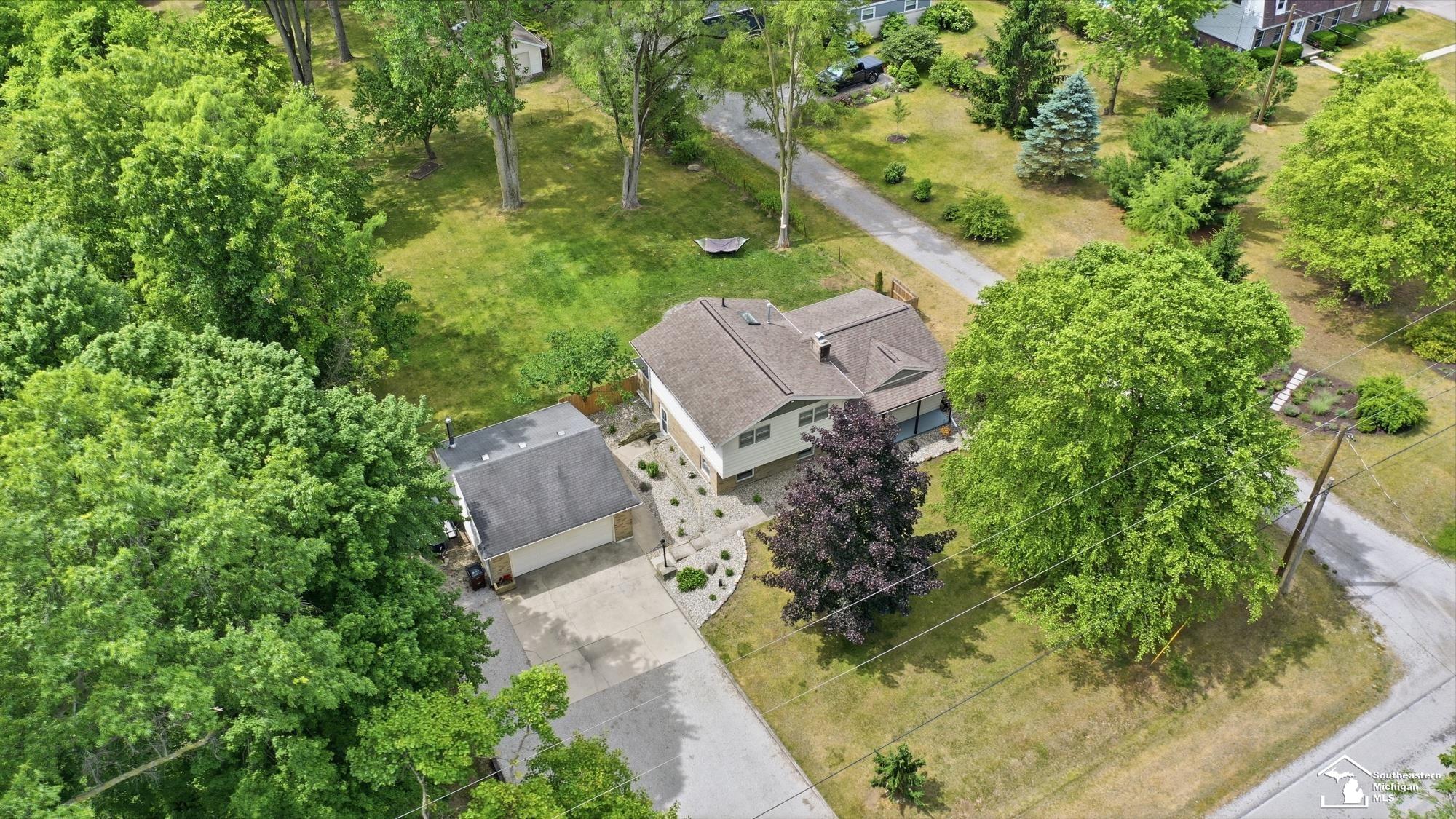 4021 Section Road Lambertville, MI 48144 - Photo 2 of 77