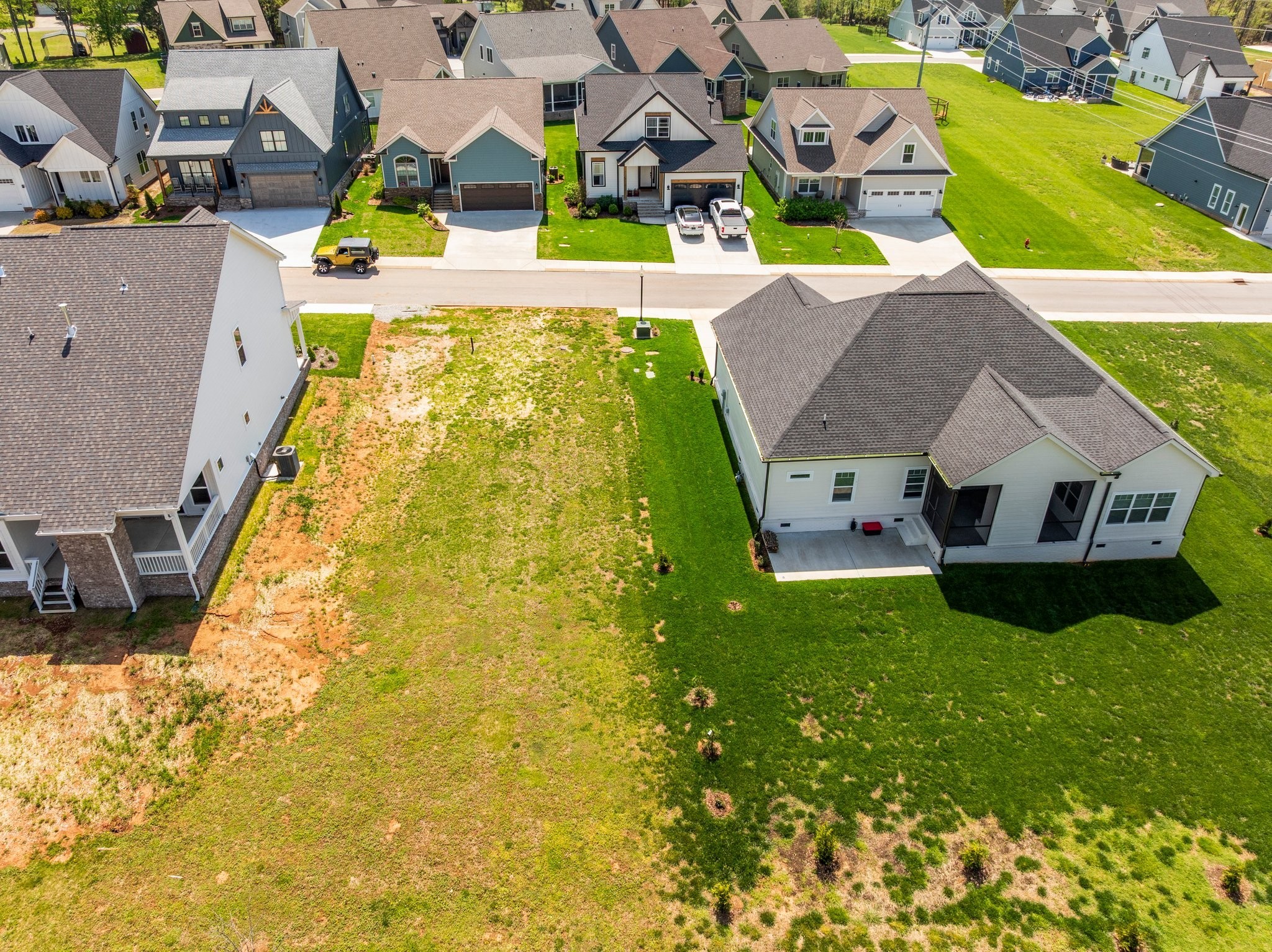 0 Pontoon Place Winchester, TN 37398 - Photo 4 of 7 an aerial view of residential houses with yard and swimming pool