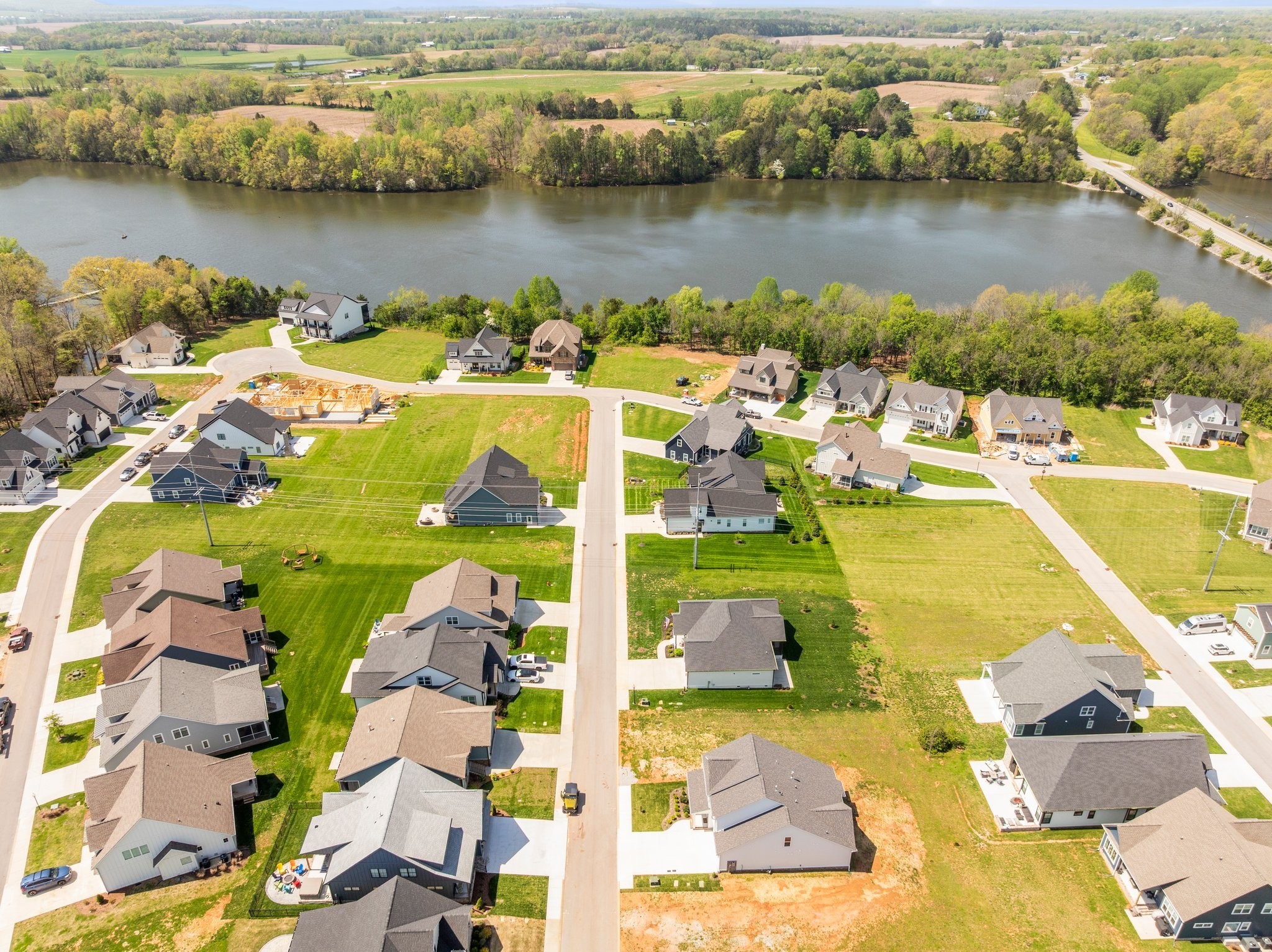 0 Pontoon Place Winchester, TN 37398 - Photo 5 of 7 an aerial view of residential houses with outdoor space