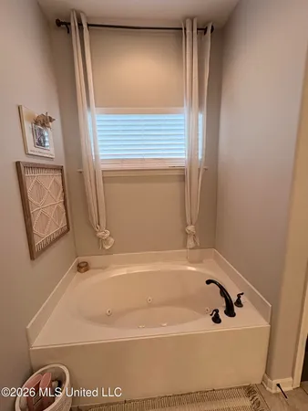 $356,900 | 1261 Heritage Lake Drive, Hernando, MS 38632