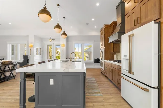 $5,275,000 | 436 South Polk Drive, Sarasota, FL 34236