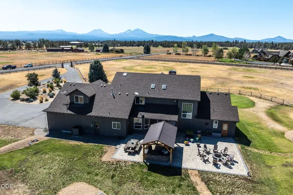 $1,795,000 | 18108 Fadjur Lane, Sisters, OR 97759