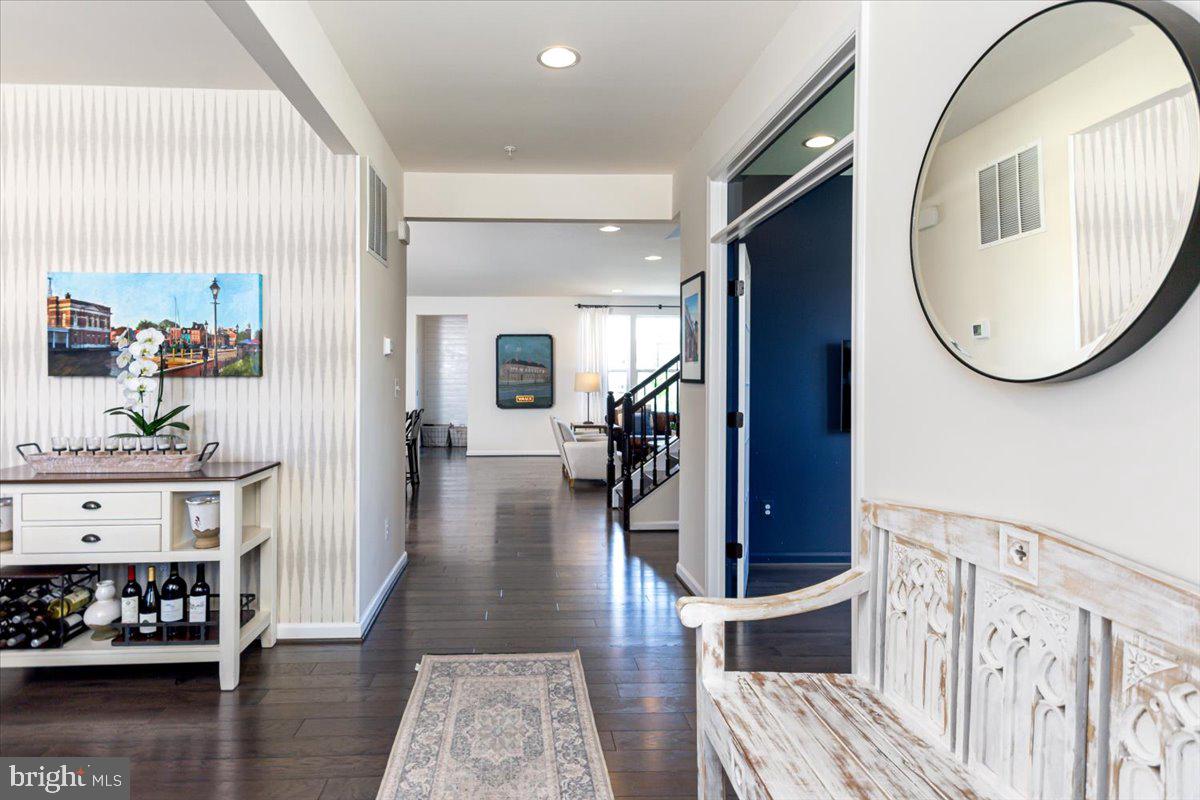5518 Hawk Ridge Road Frederick, MD 21704 - Photo 4 of 44 Gallery Image 4
