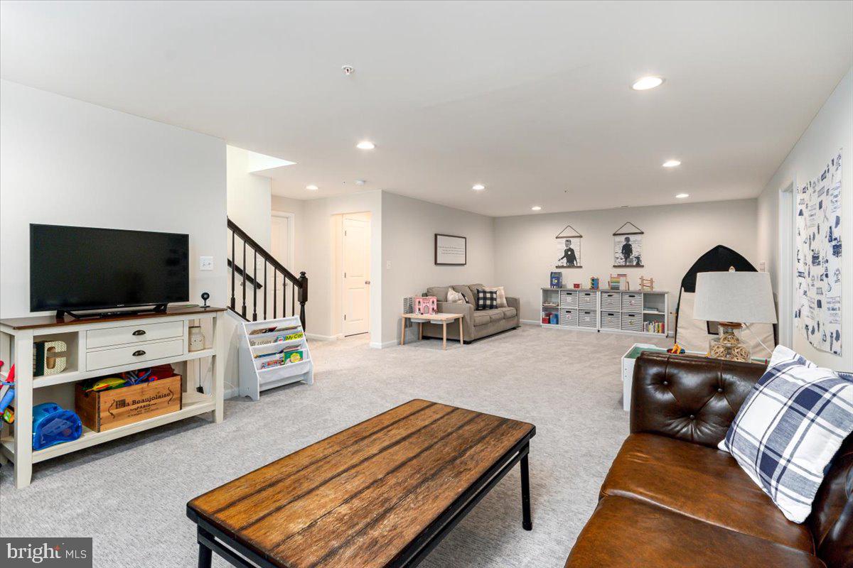 5518 Hawk Ridge Road Frederick, MD 21704 - Photo 33 of 44 Gallery Image 33