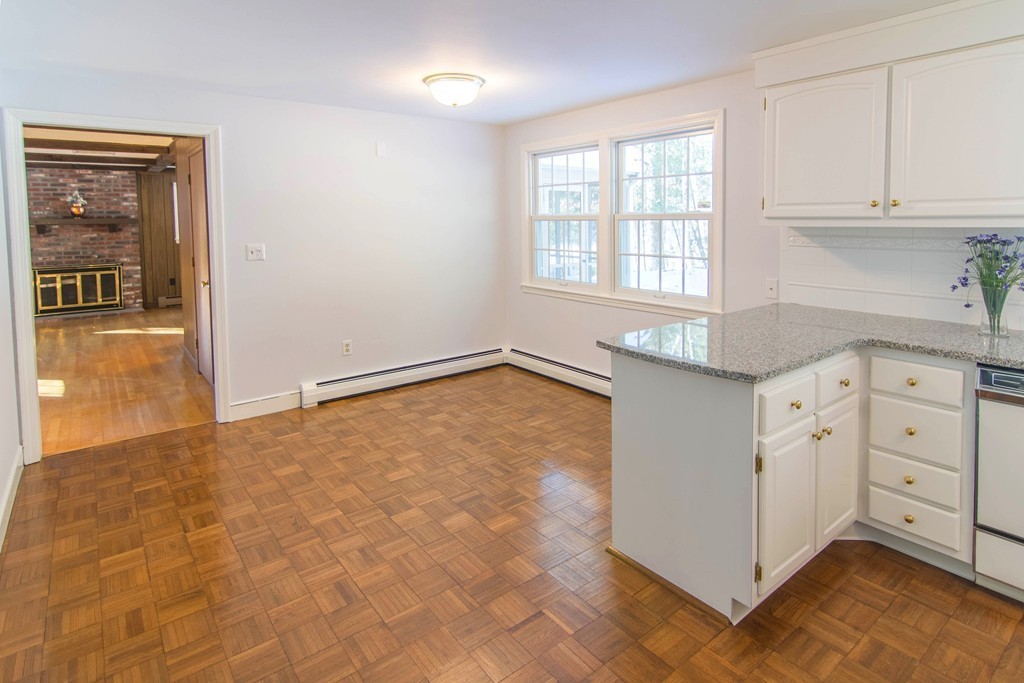 383 Border Road Concord, MA 01742 - Photo 8 of 18