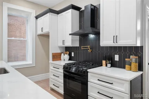 $449,000 | 3235 South Jefferson Avenue, St. Louis, MO 63118