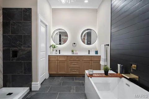 $449,000 | 3235 South Jefferson Avenue, St. Louis, MO 63118