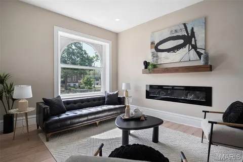 $449,000 | 3235 South Jefferson Avenue, St. Louis, MO 63118