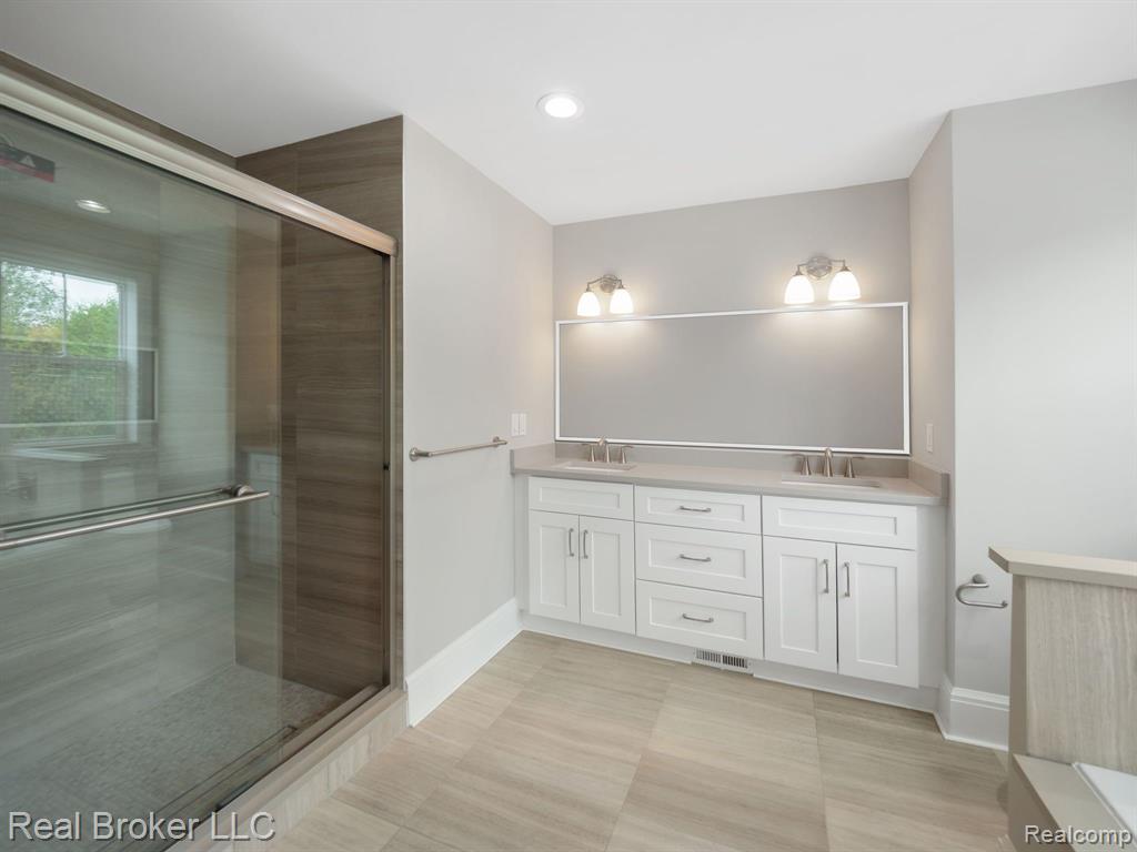 1695 Cole Street Birmingham, MI 48009 - Photo 18 of 39