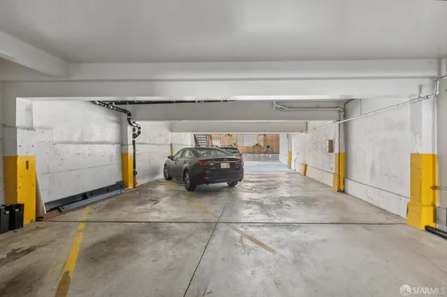 a view of entryway front of house