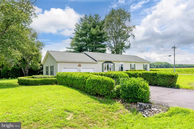 $339,900 | 2 Falcon Crest Drive, Harbeson, DE 19951