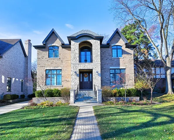$1,899,000 | 130 Oxford Avenue, Clarendon Hills, IL 60514