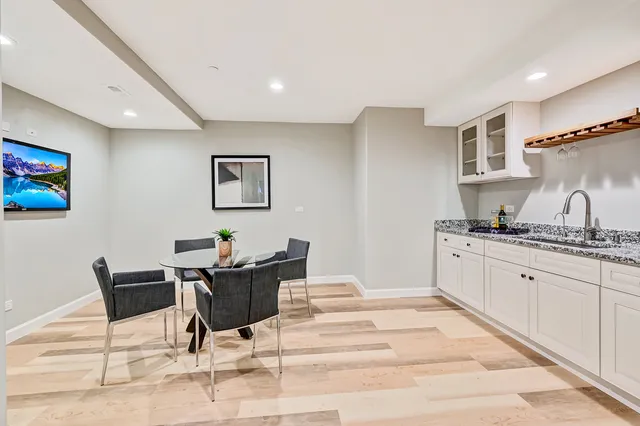 $1,799,000 | 130 Oxford Avenue, Clarendon Hills, IL 60514