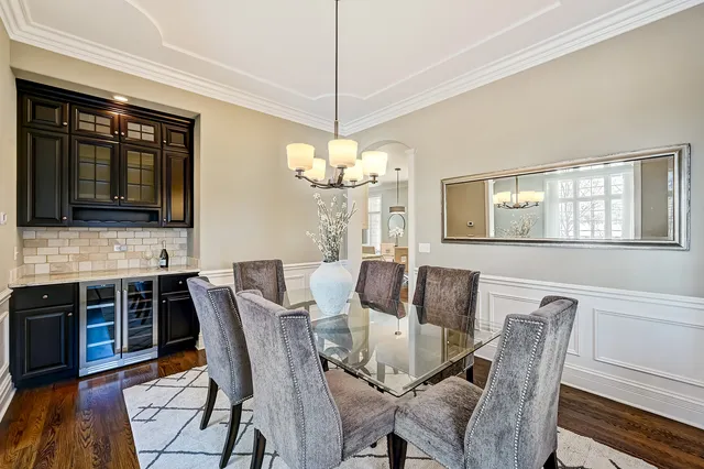 $1,799,000 | 130 Oxford Avenue, Clarendon Hills, IL 60514