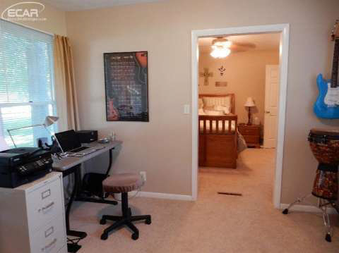 1868 Tahyio Road Owosso, MI 48867 - Photo 25 of 48 20441208-24.JPG