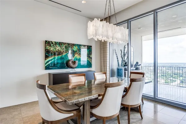 $749,000 | 1717 Arts Plaza, Unit 1808, Dallas, TX 75201