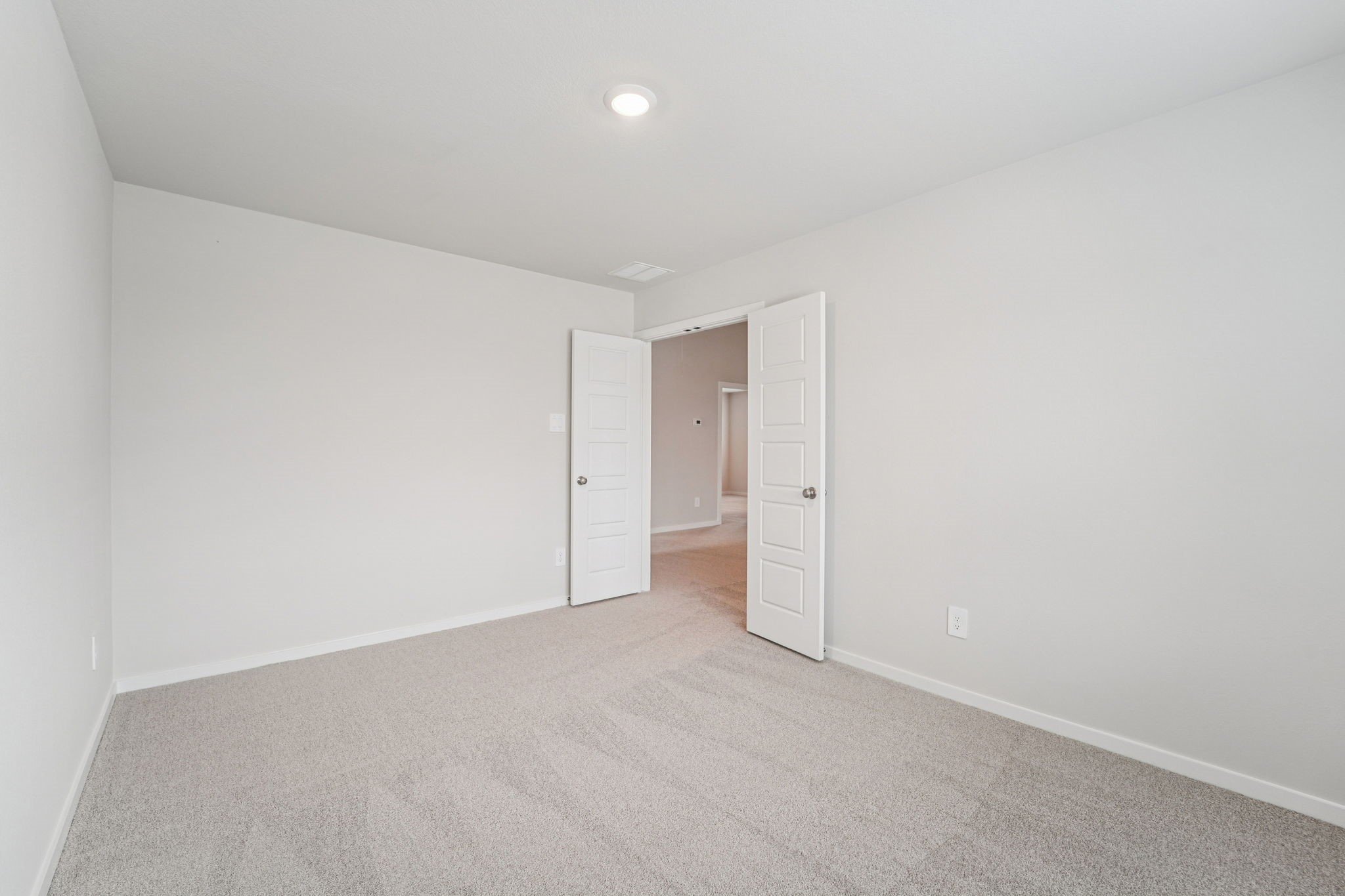 16217 Parish Pointe Court Conroe, TX 77302 - Photo 28 of 42 a view of an empty room