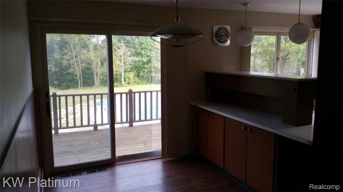 4648 Atkins Road North Street, MI 48049 - Photo 18 of 29 DINING AREA