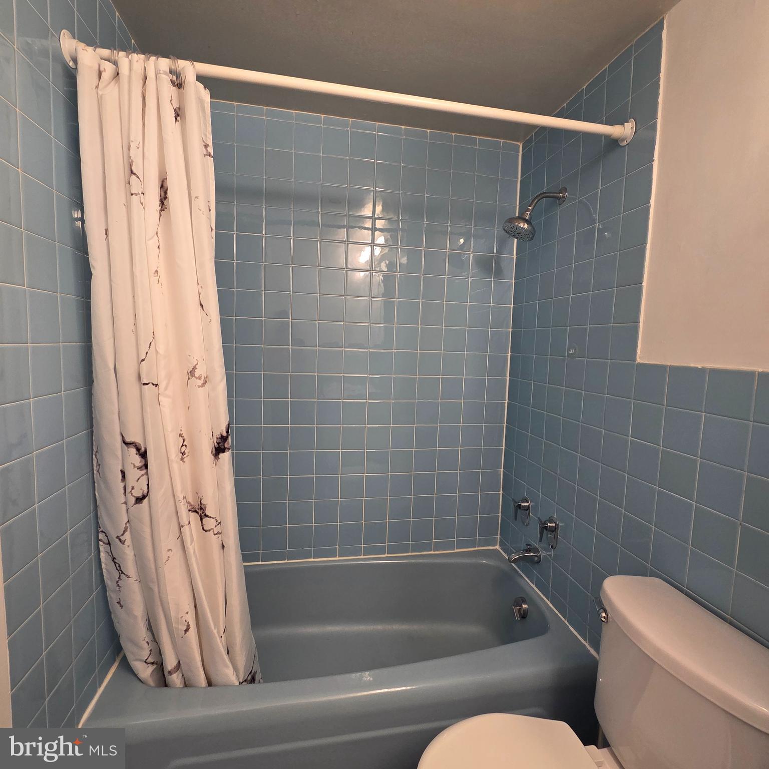 1435 4th Street Southwest, Unit B617 Washington, DC 20024 - Photo 17 of 30 Primary Bath View 2
