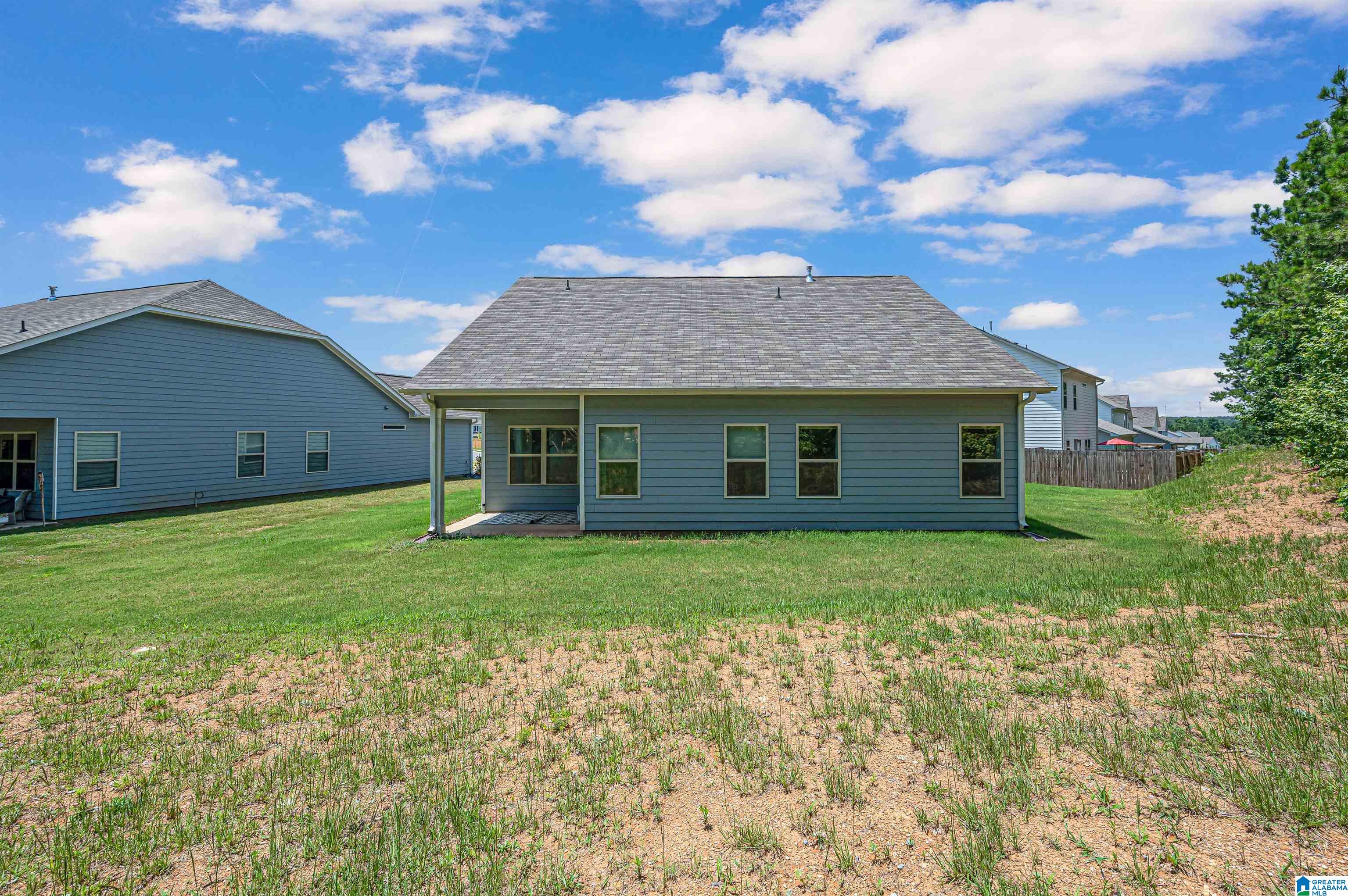 735 Ridgeway Avenue Columbiana, AL 35051 - Photo 32 of 35