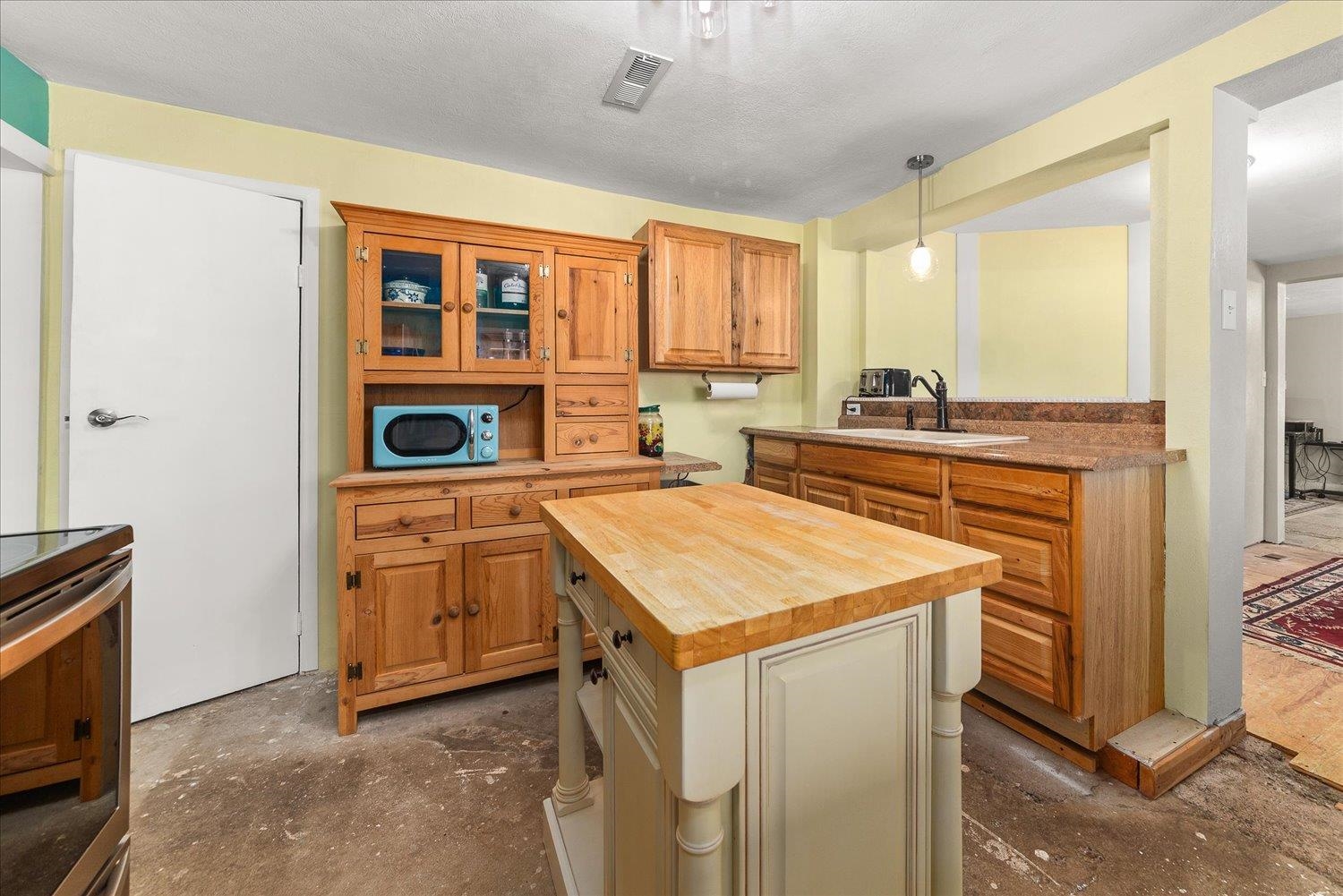 32604 North Elk Chattaroy Road Chattaroy, WA 99003 - Photo 13 of 48