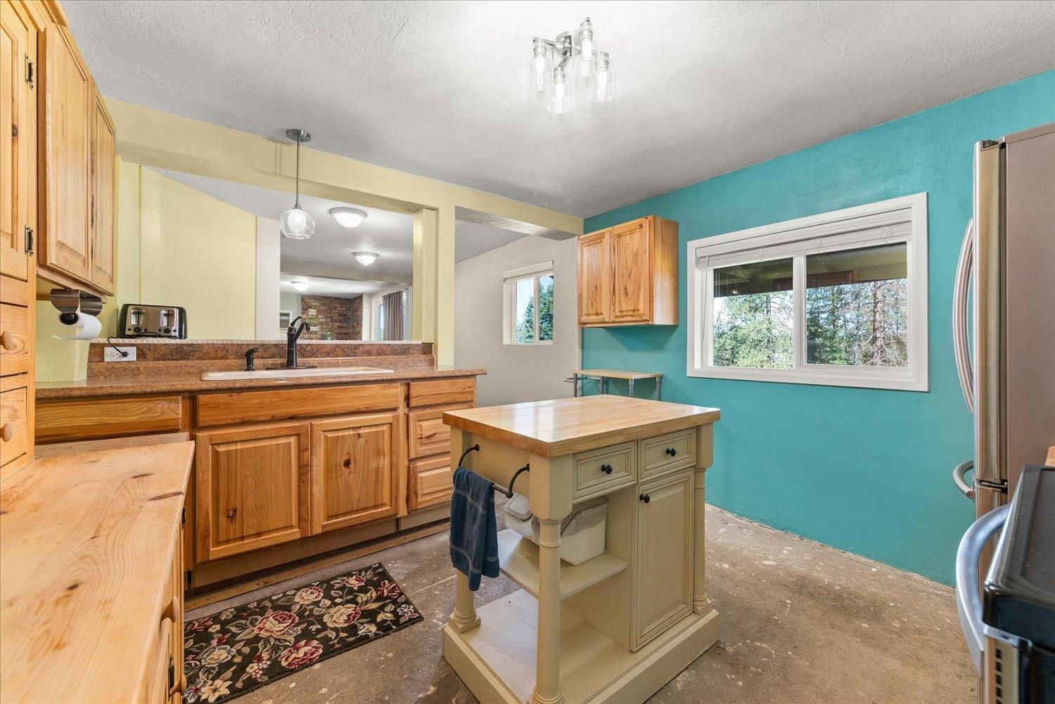 32604 North Elk Chattaroy Road Chattaroy, WA 99003 - Photo 14 of 48