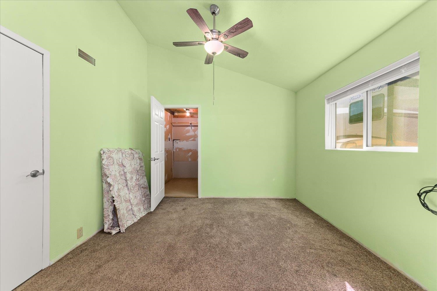 32604 North Elk Chattaroy Road Chattaroy, WA 99003 - Photo 21 of 48