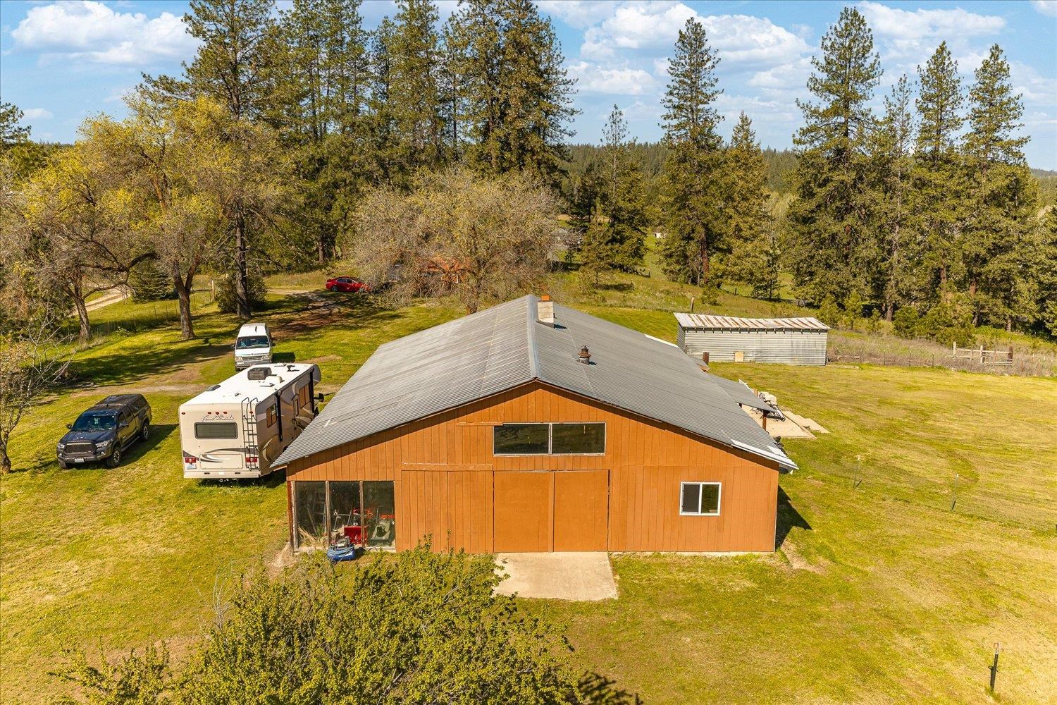 32604 North Elk Chattaroy Road Chattaroy, WA 99003 - Photo 31 of 48
