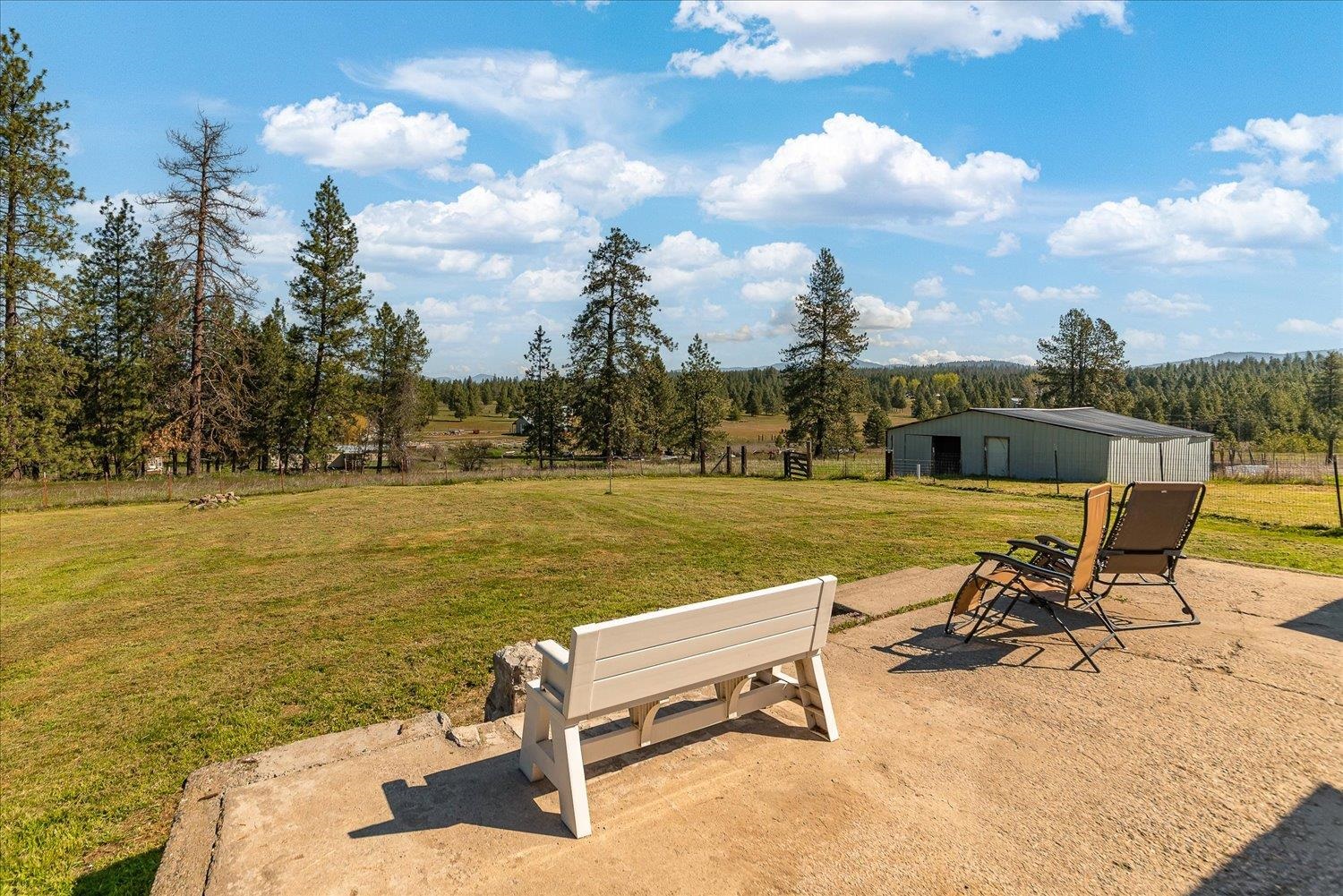 32604 North Elk Chattaroy Road Chattaroy, WA 99003 - Photo 39 of 48