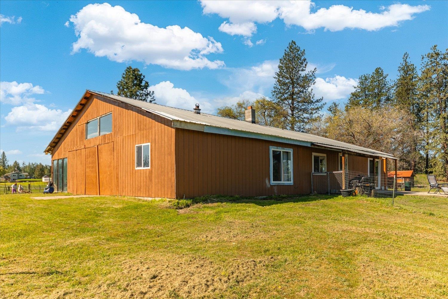 32604 North Elk Chattaroy Road Chattaroy, WA 99003 - Photo 5 of 48