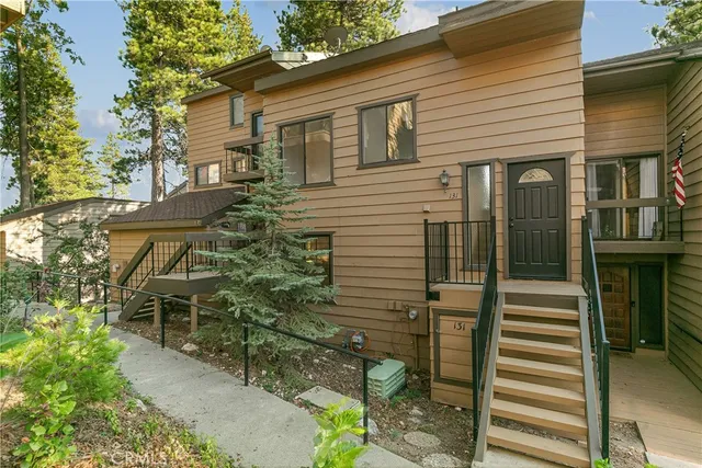 $425,000 | 27657 Peninsula Drive, Unit 131, Lake Arrowhead, CA 92352