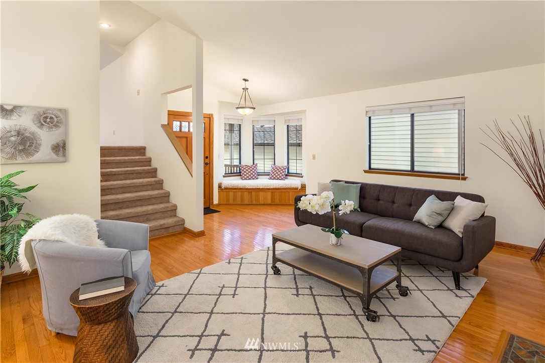 2419 Southeast 8th Place Renton, WA 98057 - Photo 6 of 29