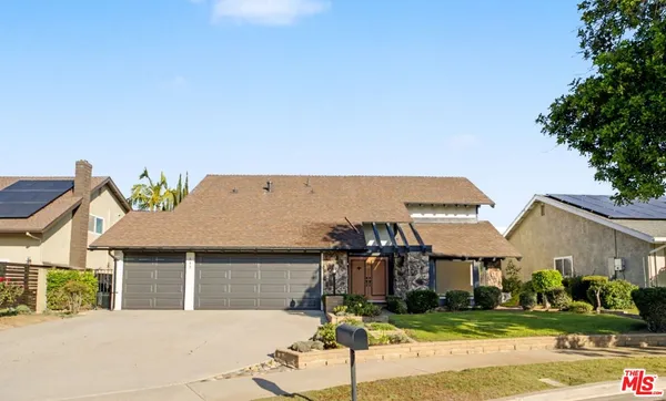 front view of house with a yard