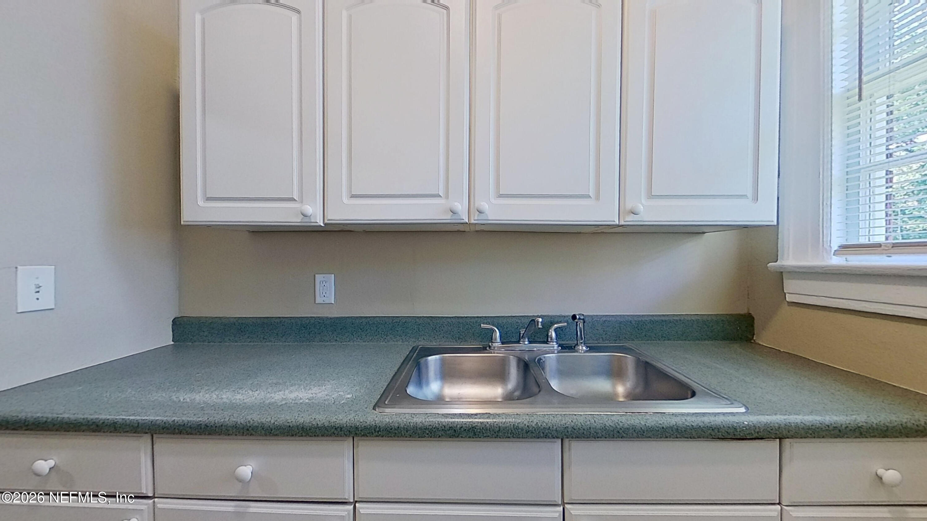 2908 Post Street, Unit 4 Jacksonville, FL 32205 - Photo 12 of 22 06122026_145247