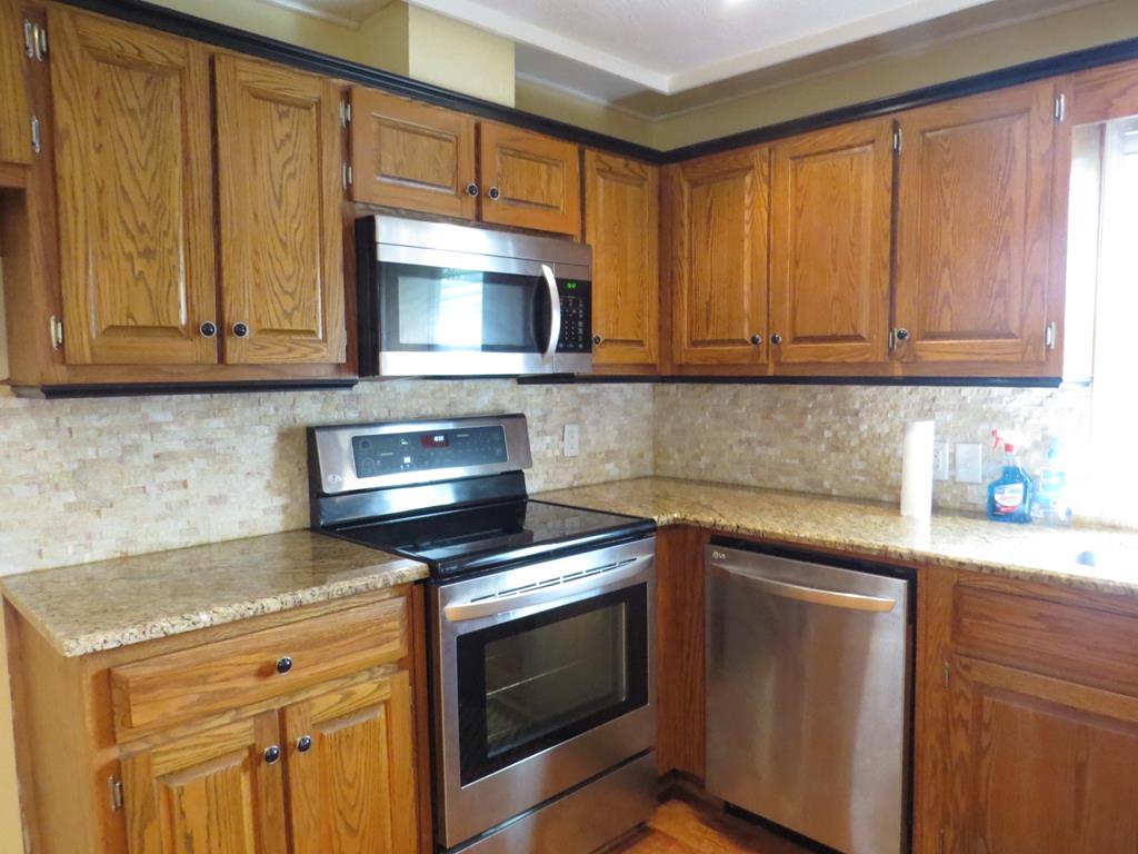 12747 Warm Springs Road Ellerslie, GA 31807 - Photo 4 of 23 Kitchen with stainless steel appliances