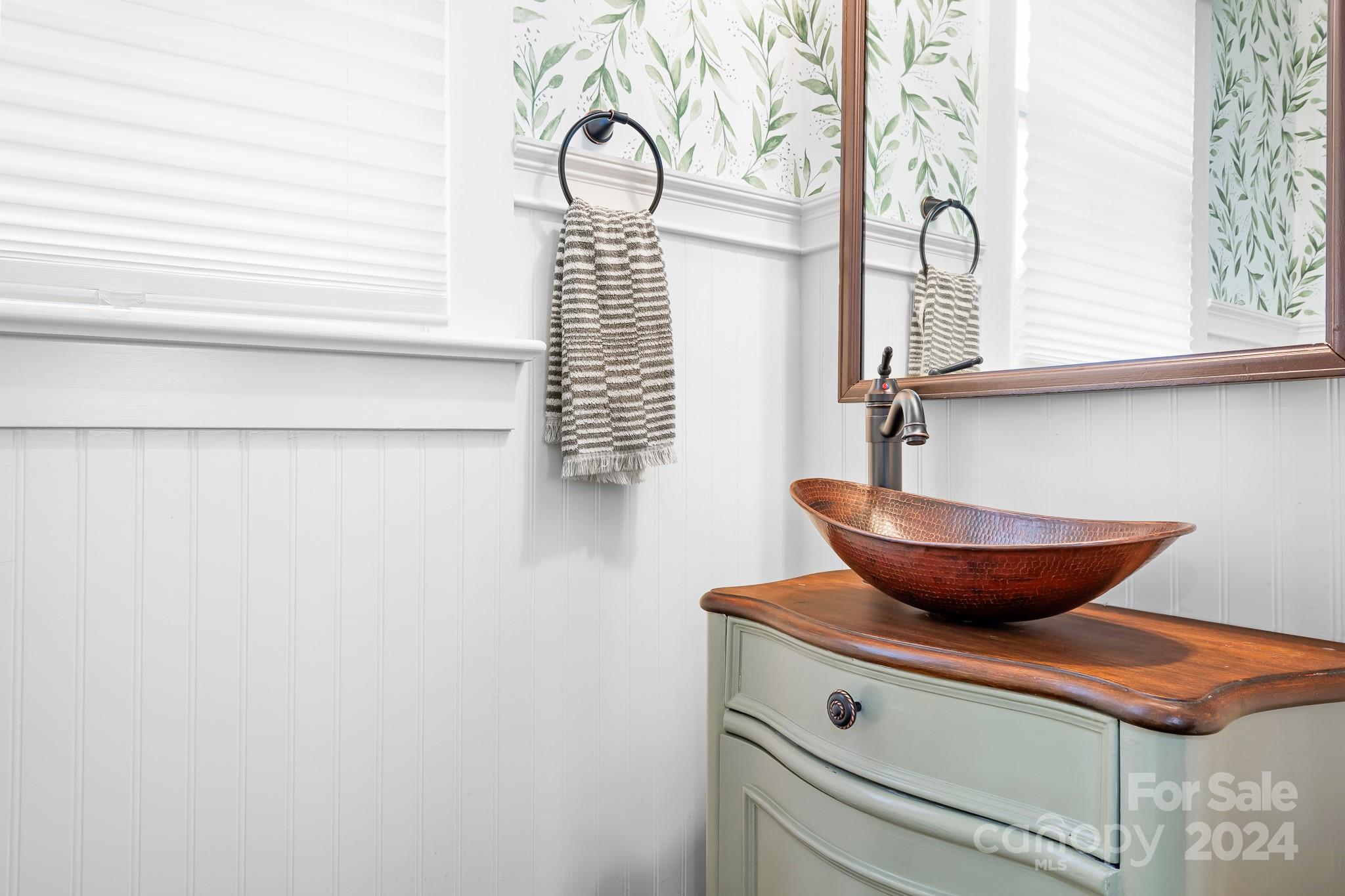 2607 Nations Commons Street Fort Mill, SC 29708 - Photo 14 of 40 a view of table and chair