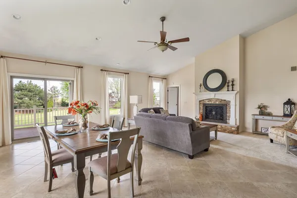 $469,900 | 5310 Baraboo Court, Davenport, IA 52804