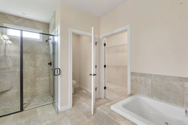 $469,900 | 5310 Baraboo Court, Davenport, IA 52804