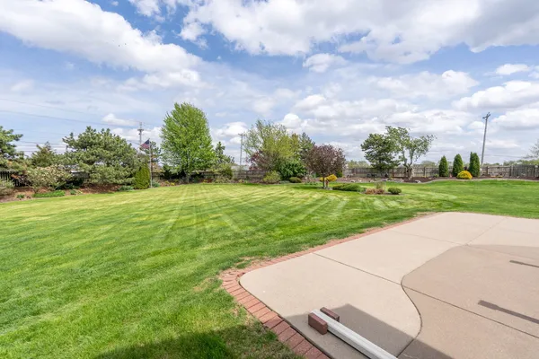 $469,900 | 5310 Baraboo Court, Davenport, IA 52804