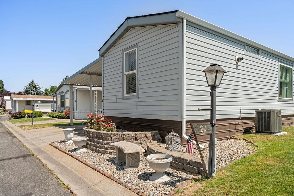 304 South Conklin Road, Unit 21 Spokane Valley, WA 99037 - Photo 3 of 38 Gallery Image 3