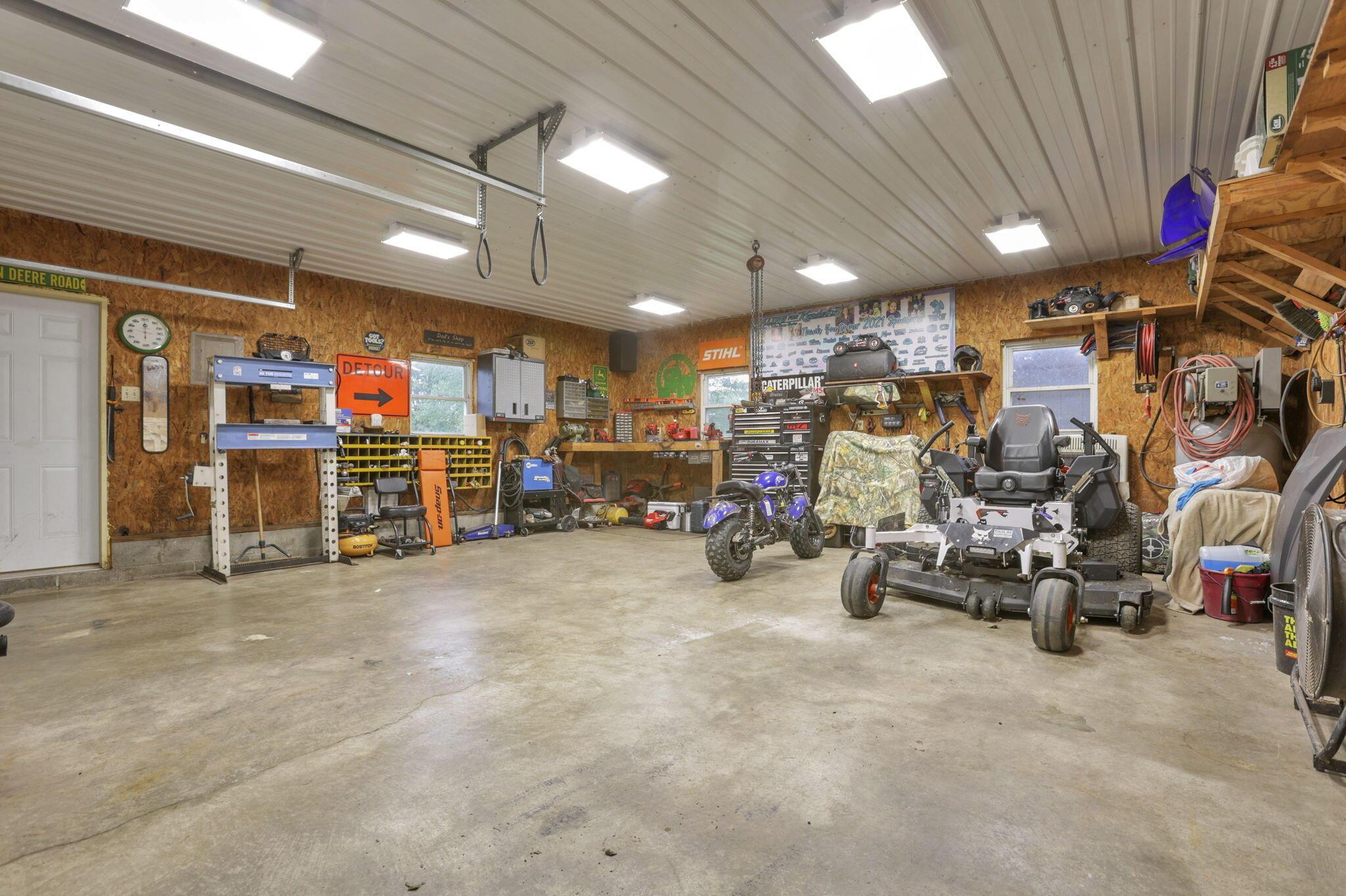 14609 Hock-Hocking Road Logan, OH 43138 - Photo 31 of 62 39-web-or-mls-LO5A3139