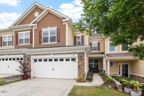 $499,900 | 109 Willow View Lane, Apex, NC 27539