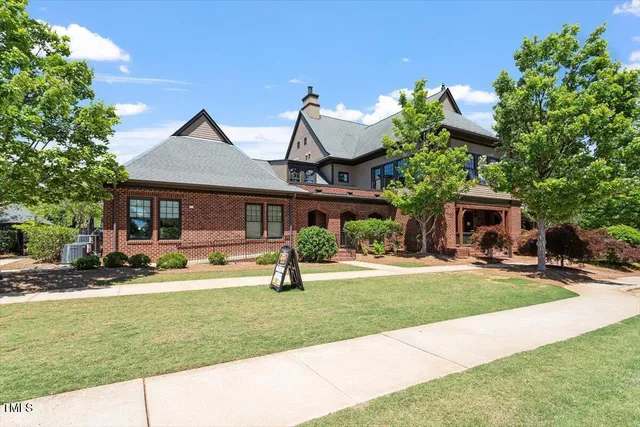 $499,900 | 109 Willow View Lane, Apex, NC 27539